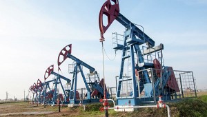 S&P: Нефть из Ирана и Венесуэлы вернется на рынок к 2023 году и усилит падение цен