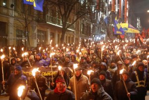 Украинские власти провоцируют рост радикальных неонацистских группировок в стране