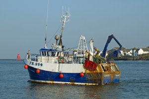 Бурные воды у острова Джерси: рыболовный конфликт между Великобританией и Францией продолжается