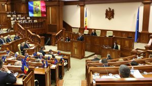Как беглые олигархи «реформировали» парламент Молдавии