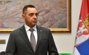 Министр обороны Сербии об инциденте на границе с Косово: согласовано с НАТО без Приштины