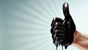 Нефть показывает сильный рост на ошеломляющих данных API по запасам нефтепродуктов в США.