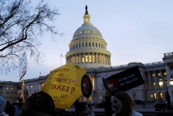 Сенат США одобрил законопроект о проведении налоговой реформы