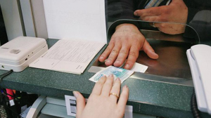 Российские банки повышают ставки по вкладам. Опасаются дальнейшего падения рубля ?