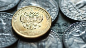 Большее падение рубля в августе сдерживал Сбербанк. Но поддержка прекратилась.
