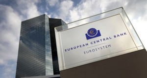 Европейский центральный банк снова включил печатный станок. Евро падает.