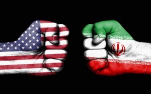 Трамп предложил переговоры и пригрозил войной. Иран ответил отказом.
