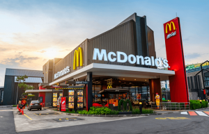 Почему McDonald's стратегически важная компания в условиях карантина?