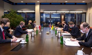 Главы МИД Великобритании и стран Балтии обсудили  вмешательство в дела Белоруссии