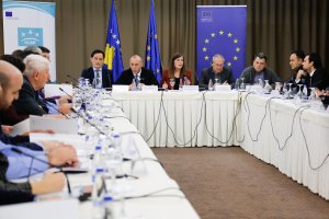 ЕС раскритиковал законопроект, запрещающий обсуждать преступления косовских радикалов