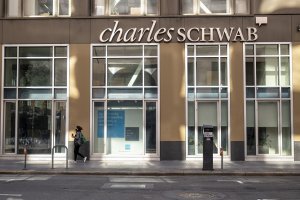 Вульф по Charles Schwab Corporation